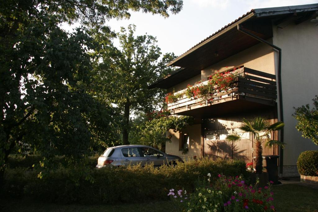 Apartment & Rooms Grmek Postojna Kültér fotó