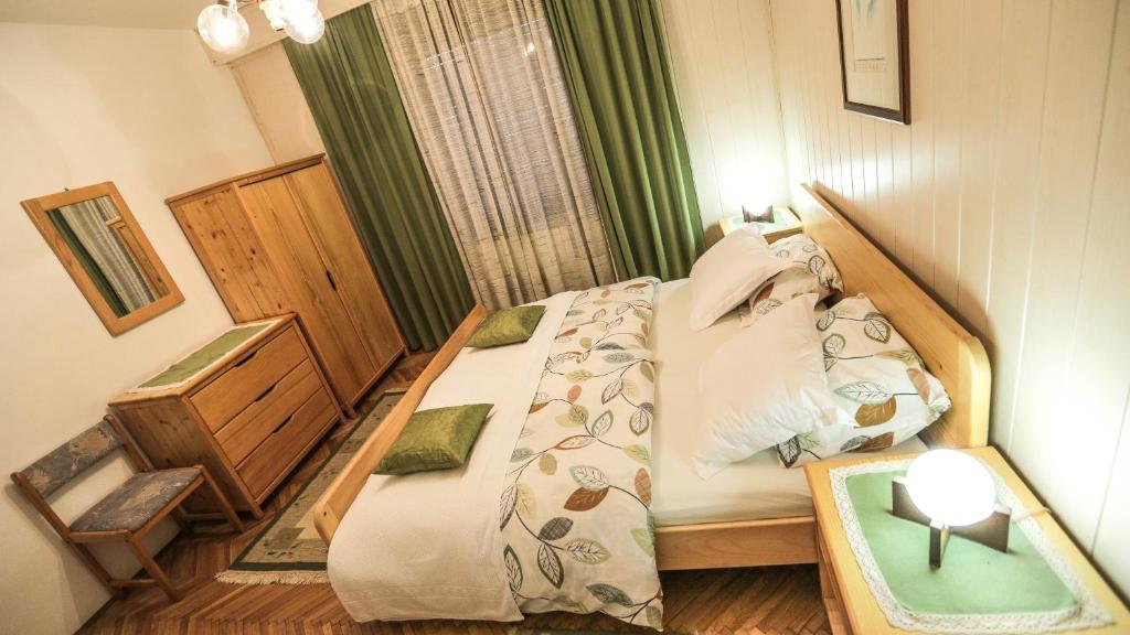 Apartment & Rooms Grmek Postojna Szoba fotó