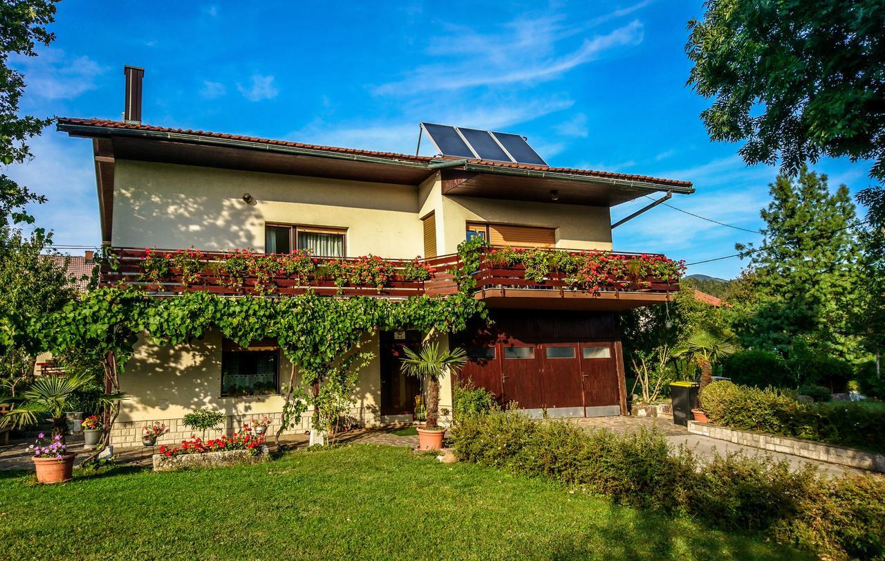 Apartment & Rooms Grmek Postojna Kültér fotó